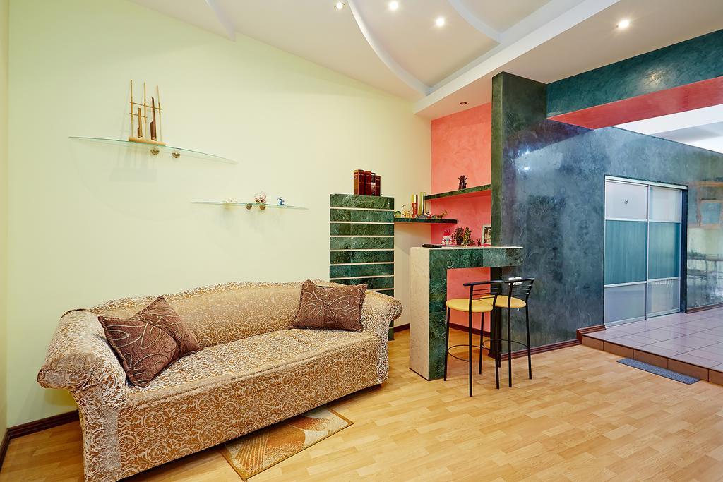 Apartment Deribasovskaya With Jacuzzi Одеса Екстер'єр фото